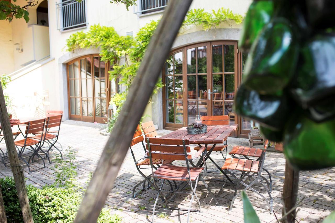 Hotel Weingut Schilling à Seinsheim Extérieur photo